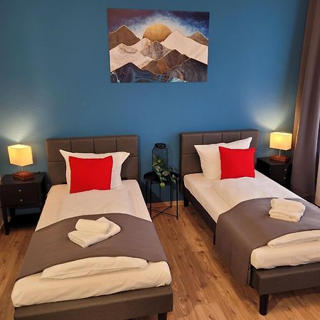 T21 - Apartment Direkt Im Zentrum Mit Parkplatz Хемніц Екстер'єр фото