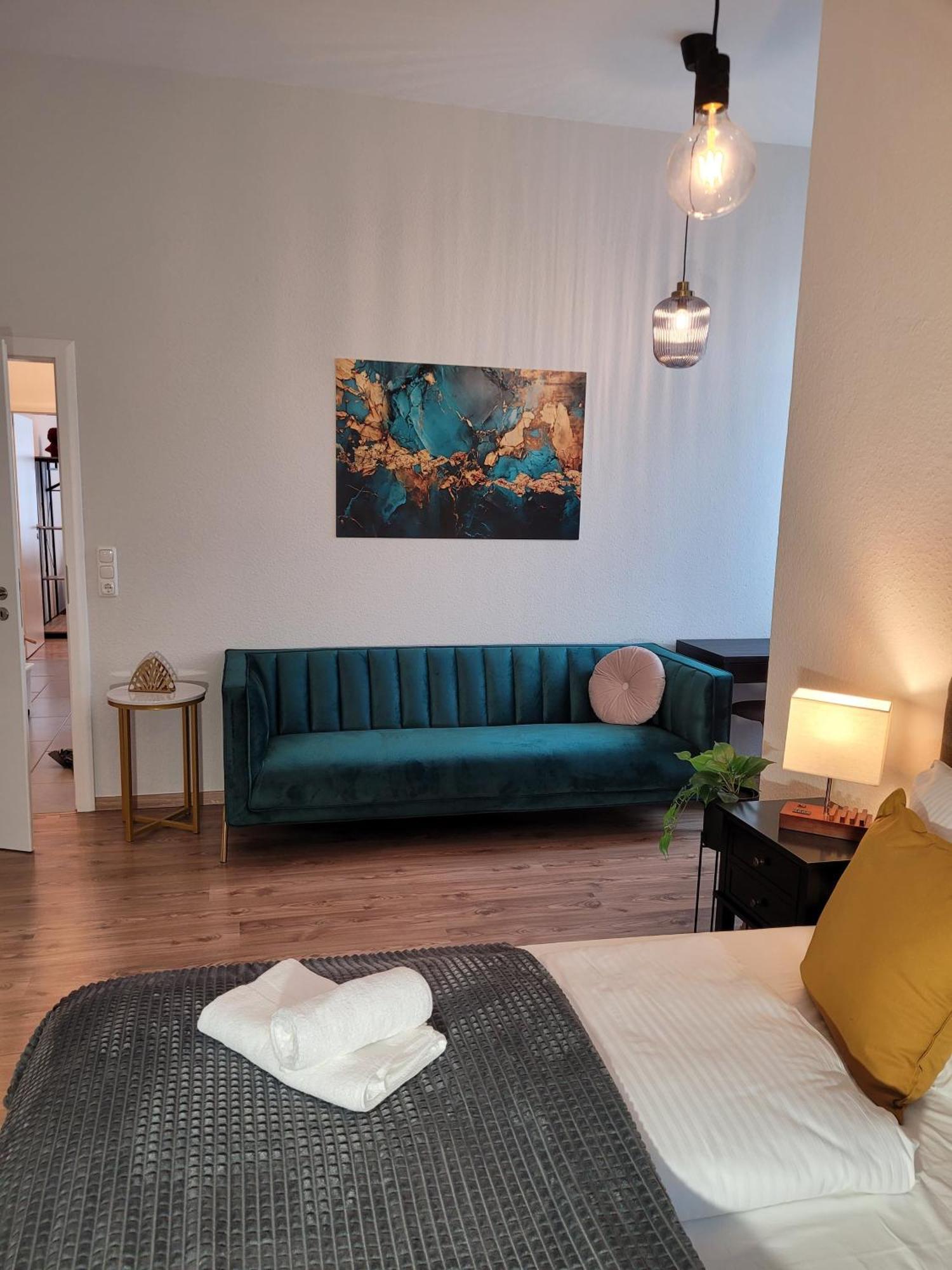 T21 - Apartment Direkt Im Zentrum Mit Parkplatz Хемніц Екстер'єр фото