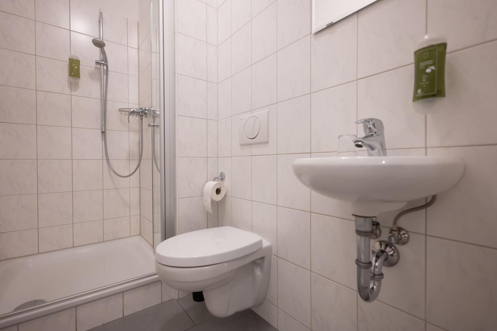 T21 - Apartment Direkt Im Zentrum Mit Parkplatz Хемніц Екстер'єр фото
